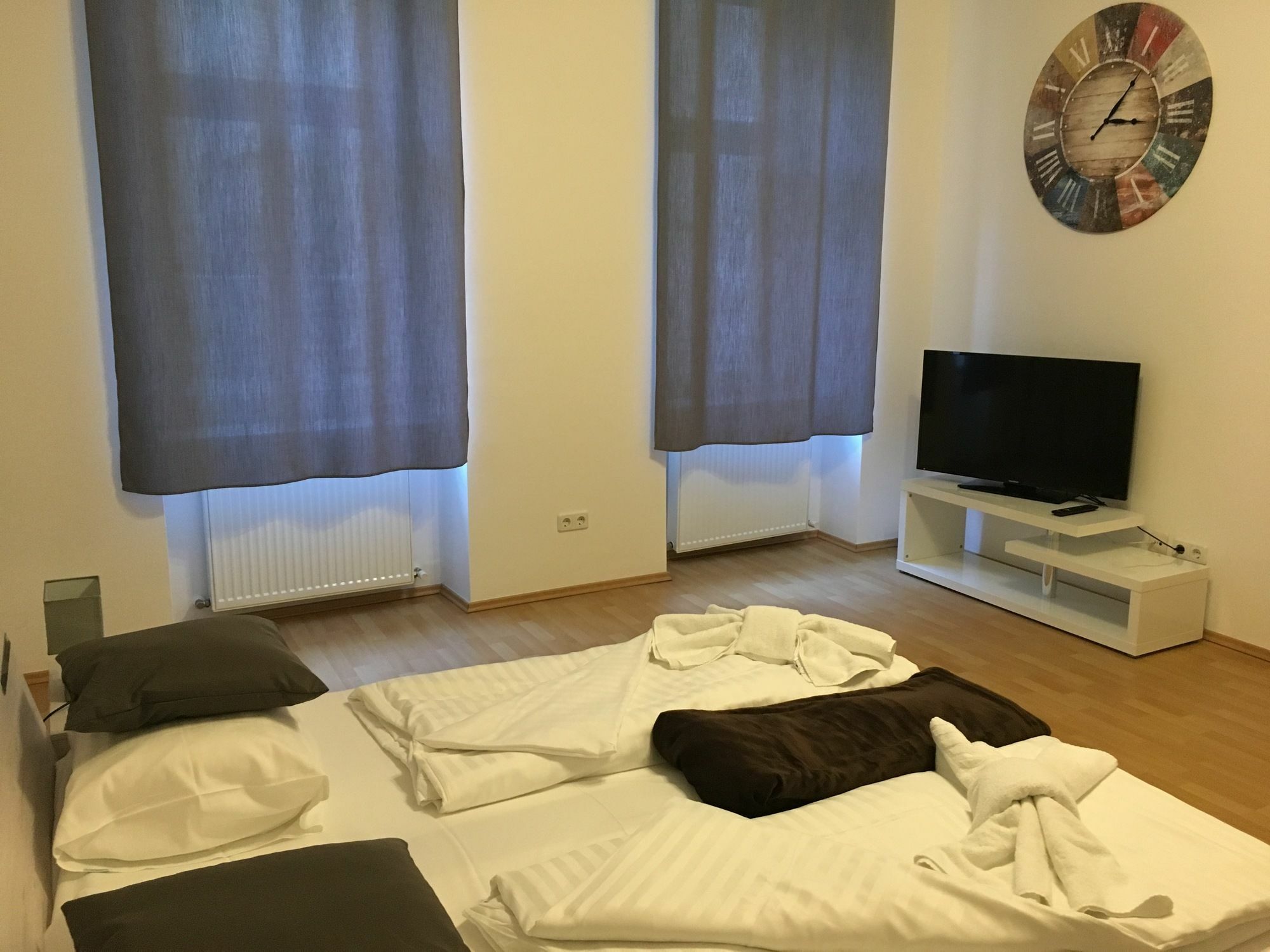 Holiday Vienna Apartments Ngoại thất bức ảnh