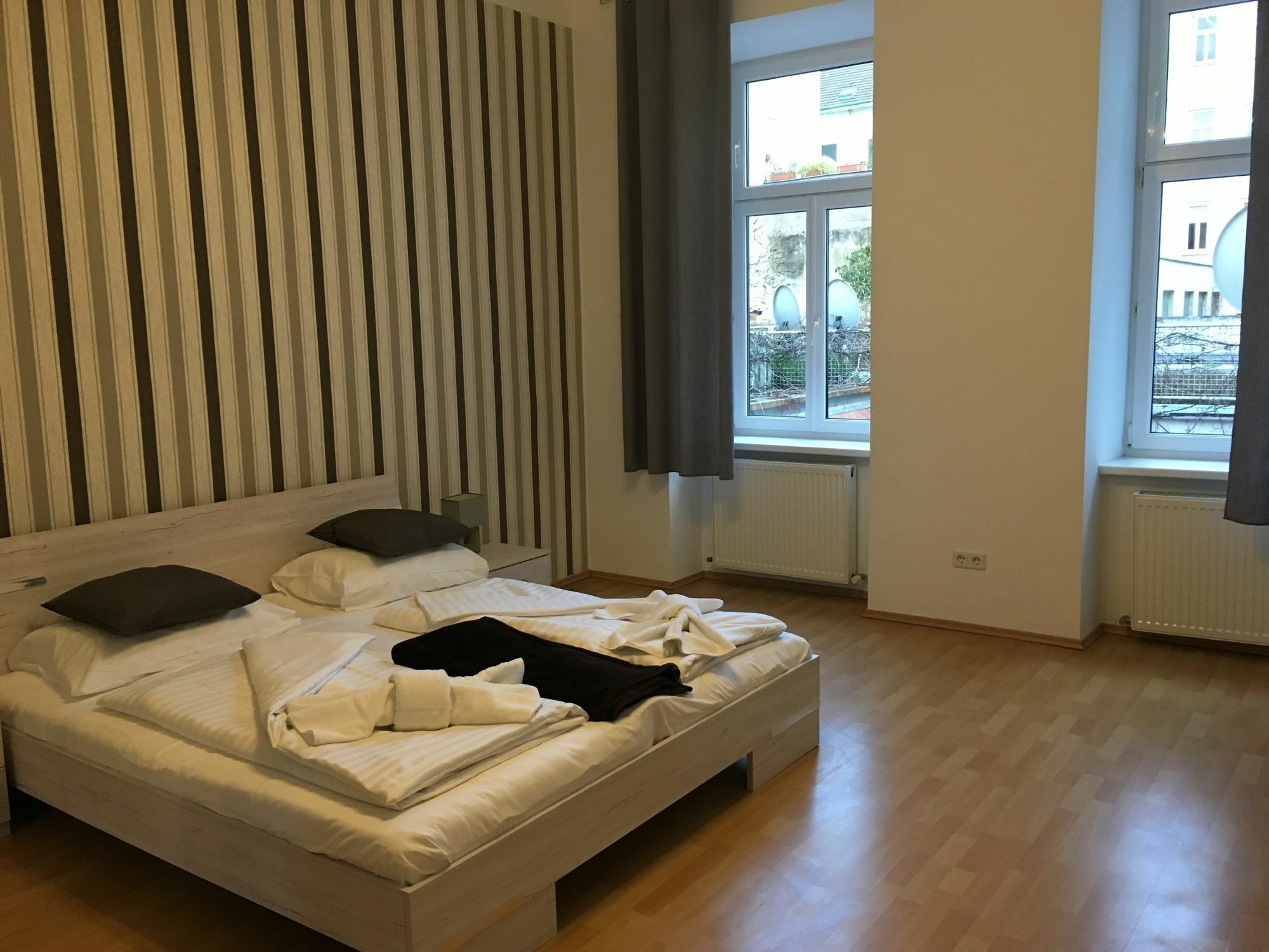 Holiday Vienna Apartments Ngoại thất bức ảnh